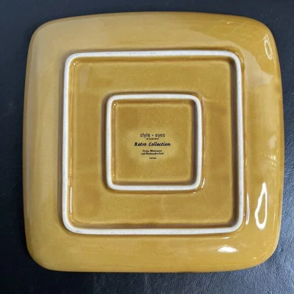 Pair of Style Eyes by Baum Bros Retro Embossed Brown Dinner Plates 8.5” & 10” - Picture 5 of 10